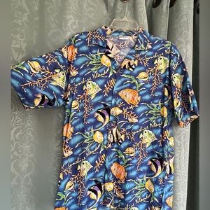 Waqun “Sunshine Island” whimsical tropical fish Hawaiian Aloha shirt